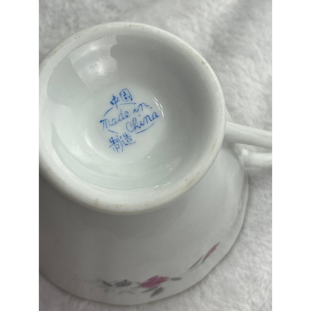 Vintage Porcelain Pink Rose Floral Teacup Gold Trim Footed White Tea Cup China - Picture 4 of 4